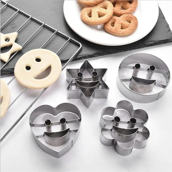 4 PCS Stainless Steel Multi-Shape Cookies Cutter (BAJ)